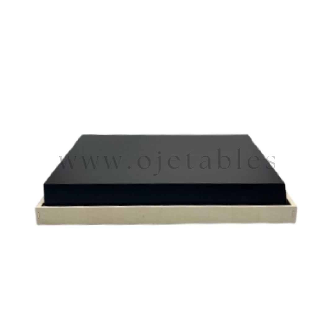 Couvercle pour plateau de présentation avec insert 